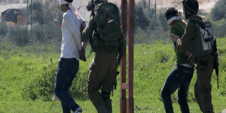 صیہونی فوج نے دو فلسطینی نوجوانوں کو گھروں سے اغوا کرلیا