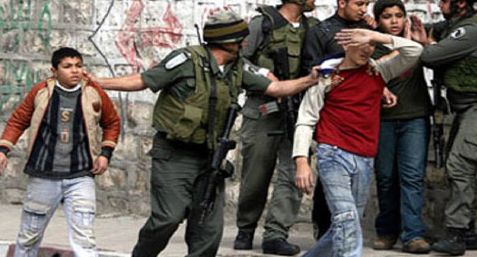 رواں سال صیہونی فوج نے 400 سے زائد نابالغ فلسطینی بچوں کو گرفتارکیا