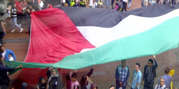 جانے کب ہوں گے کم، اس دنیا کے غم!