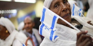 ایتھوپیا سے دوہزار غیر قانونی یہودی  آبادکار فلسطین منتقل