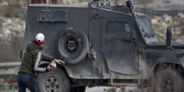 صیہونی فوج کی فلسطینیوں سے جھڑپیں، 3 زخمی