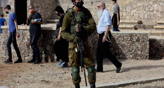 صیہونی آباد کاروں کا فلسطینی آثار قدیمہ پر دھاوا