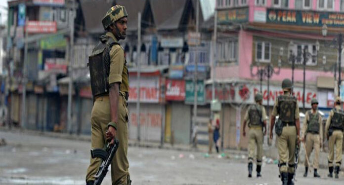 مقبوضہ کشمیر: بھارتی فوج کی جارحیت جاری، 3 کشمیری شہید