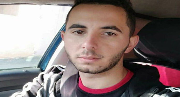 صہیونی فوج کا فلسطینی نوجوان پر وحشیانہ تشدد