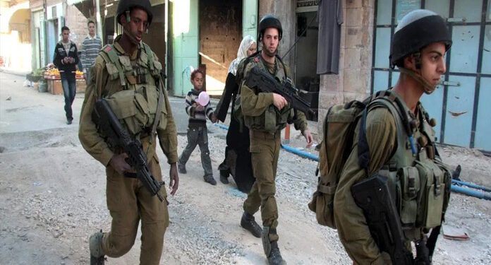 قابض صیہونی فوج کا فلسطینی کیمپ پر دھاوا