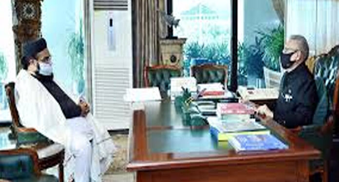 او آئی سی میں کشمیر پر قرارداد خارجہ پالیسی کی کامیابی ہے  ،عارف علوی