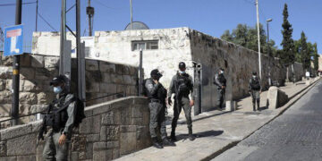 صیہونی فوج  نے فلسطینی نوجوان کو گولیاں مار کر زخمی کردیا