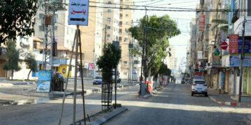 غزہ میں عالمی وبا کورونا کے باعث کرفیو جاری