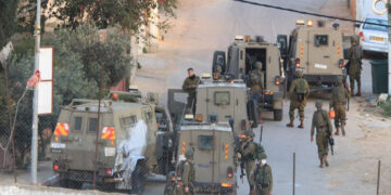 رام اللہ: قابض فوج کا فلسطینی علاقے پردھاوا، درجنوں فلسطینی اغوا