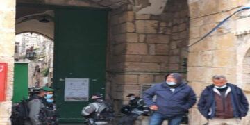 مسجد اقصی کے دروازوں پر صہیونی پولیس کا پہرہ