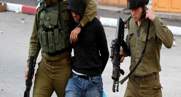 قابض فوج کا فلسطینی نوجوان پر بے رحمانہ تشدد اور گرفتاری