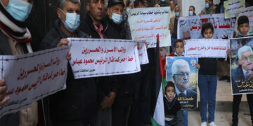 غزہ میں فلسطینی قیدیوں کا مالی فنڈز کی فراہمی کا مطالبہ