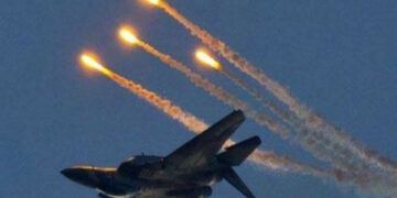 مقبوضہ فلسطین میں محصور علاقہ غزہ میں صہیونی فضائیہ کی بمباری