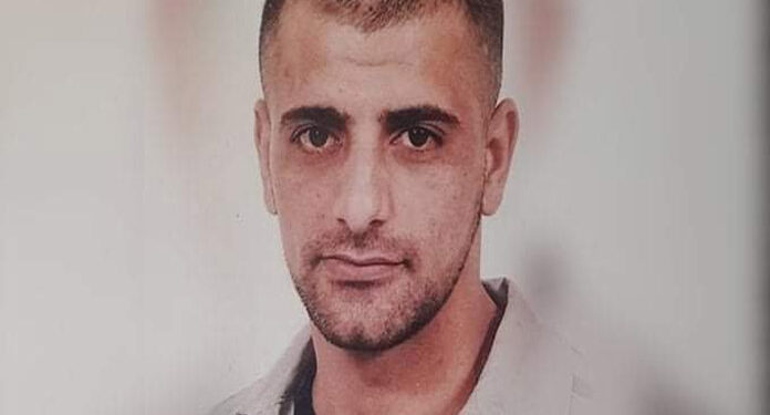 صہیونی قید  میں سرطان کے مریض بیٹے کے ساتھ مرنا چاہتاہوں ،والد فلسطینی قیدی