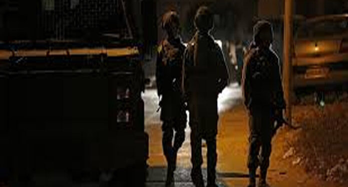 قابض فوج کی فلسطینی کو گلا دبا کے مارنے کی کوشش