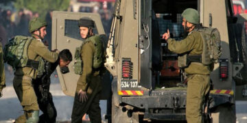 مغربی کنارے میں صہیونی فوجی کارروائی کے دوران متعدد فلسطینی شہری گرفتار