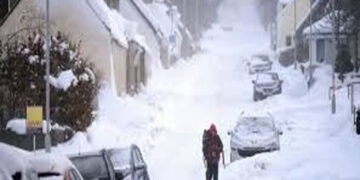 Occupied-Palestine-rain-snow-Weekly-march