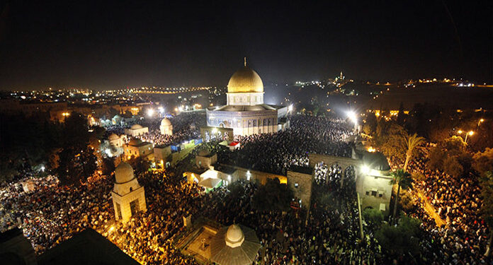 شب معراج پر 50 ہزار فلسطینیوں کی مسجد اقصیٰ میں ‌عبادت