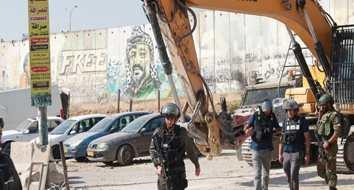 صیہونی فوج نے فلسطینی کی دونم  زمین کو ہموار کردیا