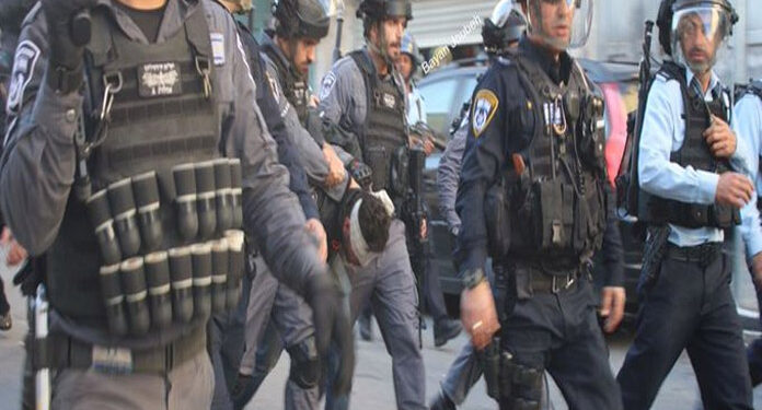 Zionist-army-arrest-Palestinian-Al-Aqsa-Mosque