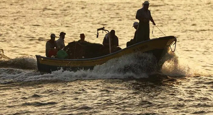 صیہونی فوج کی فلسطینی ماہی گیروں پر فائرنگ