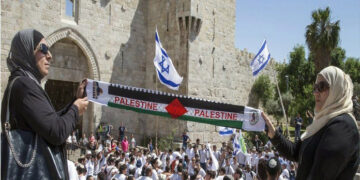 صیہونی فوجی عدالت نے تین فلسطینی خواتین کی قید میں توسیع کردی