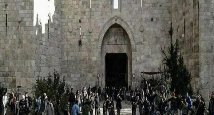 رمضان کے ساتویں روز بھی مسجد اقصٰی میں صہیونی فوج کا نمازیوں پر حملہ