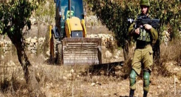 اسرائیل  نے ایک سال میں 388 فلسطینی زمینوں کو کوڑے دان میں تبدیل کیا