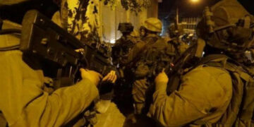 صہیونی فوج کے ہاتھوں فلسطینی شہری گرفتار