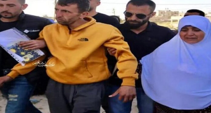 قابض صہیونی جیل سے 17 سال بعد فلسطینی قیدی رہا