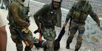 مقبوضہ کشمیر: قابض بھارتی فوجی کارروائی، 11 کشمیری اغوا