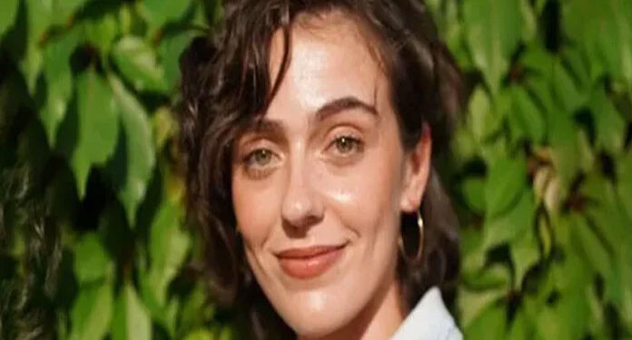 امریکی ادارہ: خاتون صحافی کی فلسطین کے حق میں بولنے پر نوکری سے برطرفی