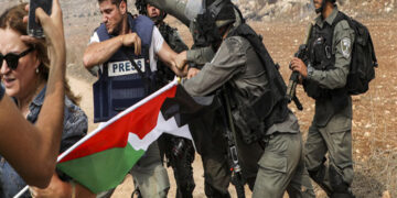 رواں سال 183 فلسطینی صحافی صیہونی ریاستی دہشتگردی کا شکار ہوئے، رپورٹ