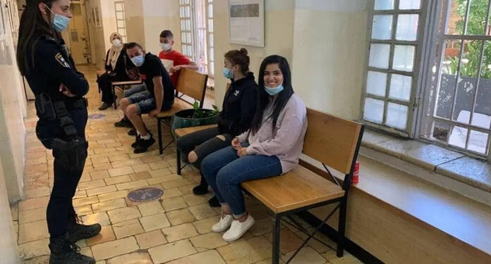 شیخ جراح کی کوریج : اسرائیلی عدالت میں فلسطینی خاتون صحافی کی قید میں توسیع