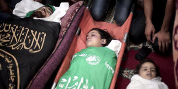 میرے بچے کھیل رہے تھے،اسرائیل  نے انھیں شہید کردیا