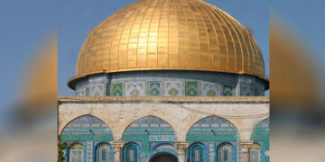 اسرائیلی غیر قانونی آباد کاروں کا مسجد قصٰی  پر حملہ