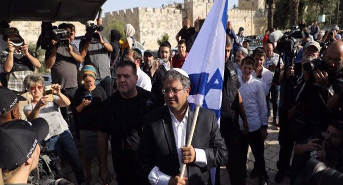 مسجد اقصٰی میں صہیونی لیڈر کی آمد اور فلسطینی مظاہرین کی گرفتاریاں