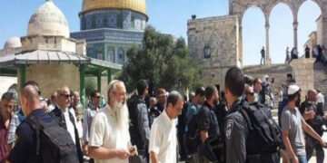 صیہونی جنونیوں کا مسجد اقصیٰ پر دھاوا، بے حرمتی کا سلسلہ جاری