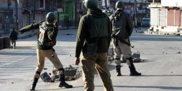 مقبوضہ کشمیر: بھارتی فوج کی اندھا دھند فائرنگ سے نوجوان شہید