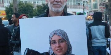 فلسطینی صحافی بشریٰ الطویل کی حراست کے خلاف والد کی بھوک ہڑتال جاری