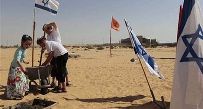 صہیونی حکام اور آباد کاروں میں صہیونی بستی خالی کروانے کامعاہدہ