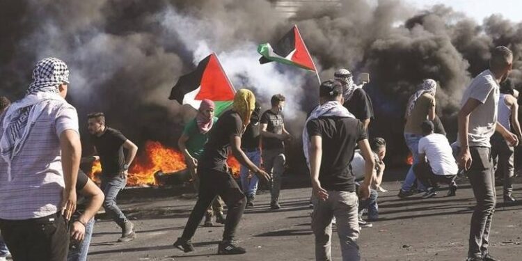 مقبوضہ فلسطین: نامعموم افراد کی فائرنگ، 2 صہیونی فوجی زخمی