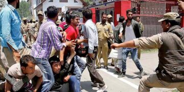 مقبوضہ کشمیر میں طلباء پر بھارتی فوجی تشدد