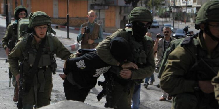 صہیونی فوج نے مسجد ابراہیمی میں اذان دینے پر فلسطینی  کو حراست میں لے لیا