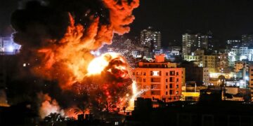 غزہ میں صہیونی فوج نے پھرحماس کے ٹھکانوں کو نشانہ بنایا  