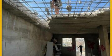 اسرائیلی بلدیہ کے حکم پر ایک اور فلسطینی اپنا گھر مسمار کر نے پر مجبور