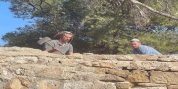 صہیونی آباد کاروں کا  حملہ، 10 سے زائد فلسطینی شدید زخمی