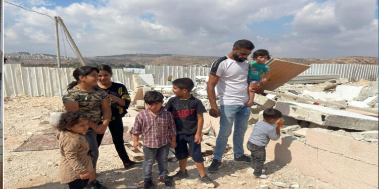 صہیونی فوج نے ایک اور فلسطینی خاندان کا گھر مسمار کردیا