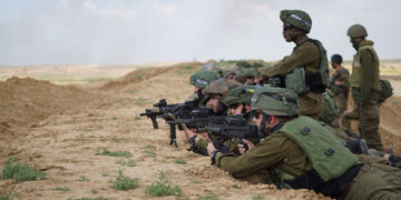 غزہ میں صہیونی فوج کا فلسطینی کسانوں پر حملہ چار زخمی