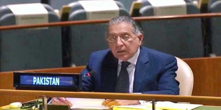 جنوبی ایشیا کے استحکام کے لئے مسئلہ کشمیر کا حل ناگزیر ہے ، منیر اکرم